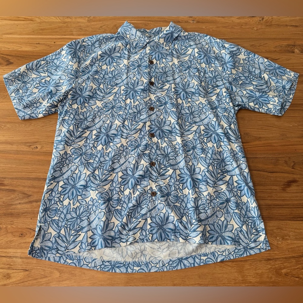 Tommy Bahama 100% Silk Button Down Shirt Men’s Large Blue Floral Short Sleeve